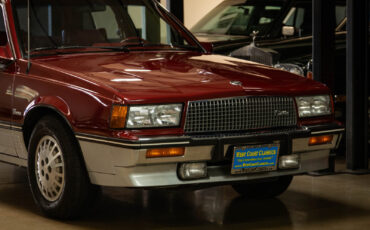 Cadillac-Cimarron-1988-Sedan-11
