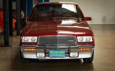 Cadillac-Cimarron-1988-Sedan-12