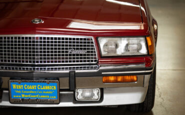 Cadillac-Cimarron-1988-Sedan-15