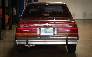Cadillac-Cimarron-1988-Sedan-16