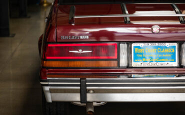 Cadillac-Cimarron-1988-Sedan-17