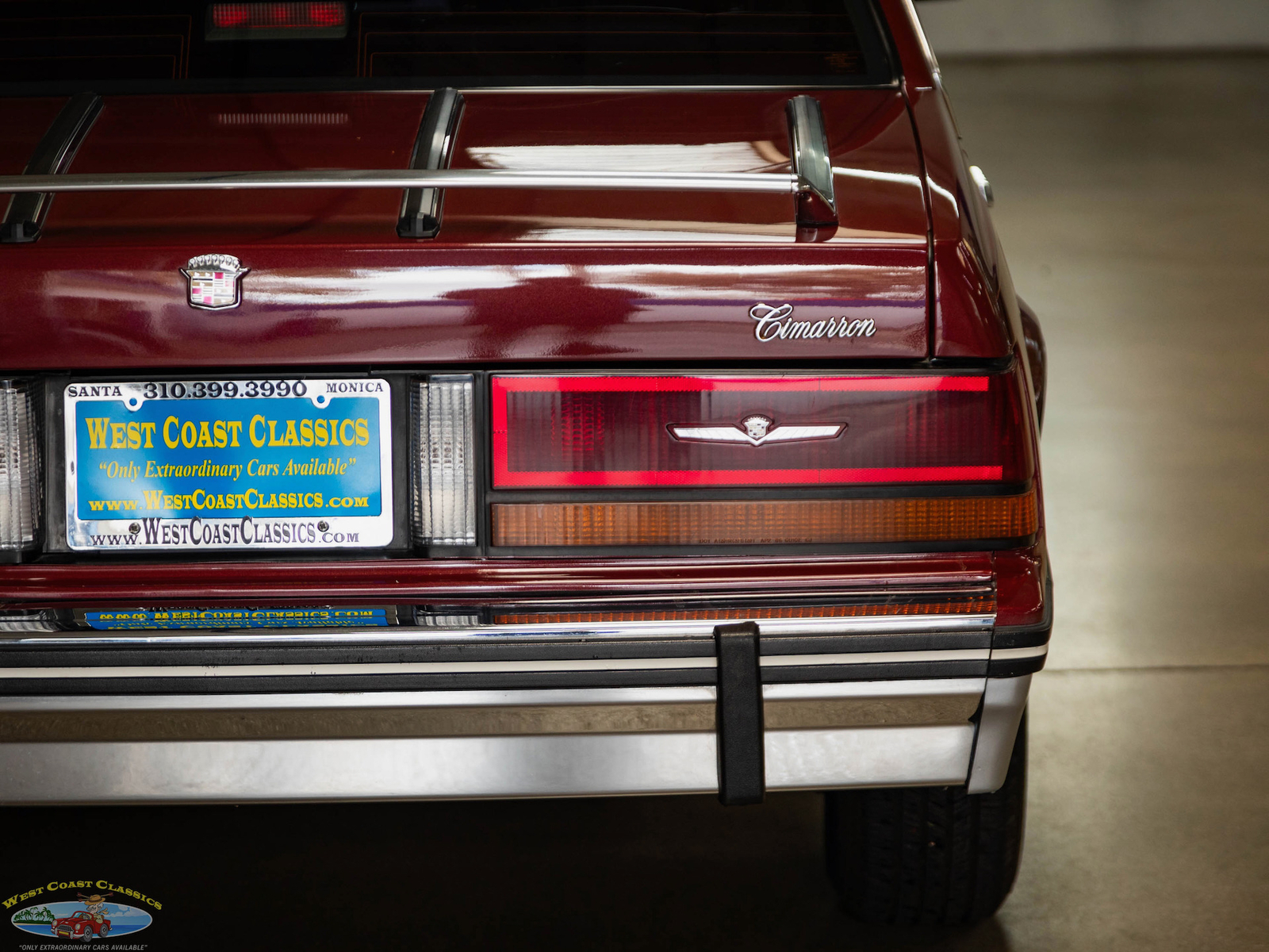 Cadillac-Cimarron-1988-Sedan-19