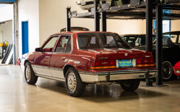 Cadillac-Cimarron-1988-Sedan-20