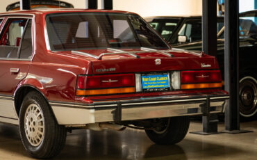 Cadillac-Cimarron-1988-Sedan-22