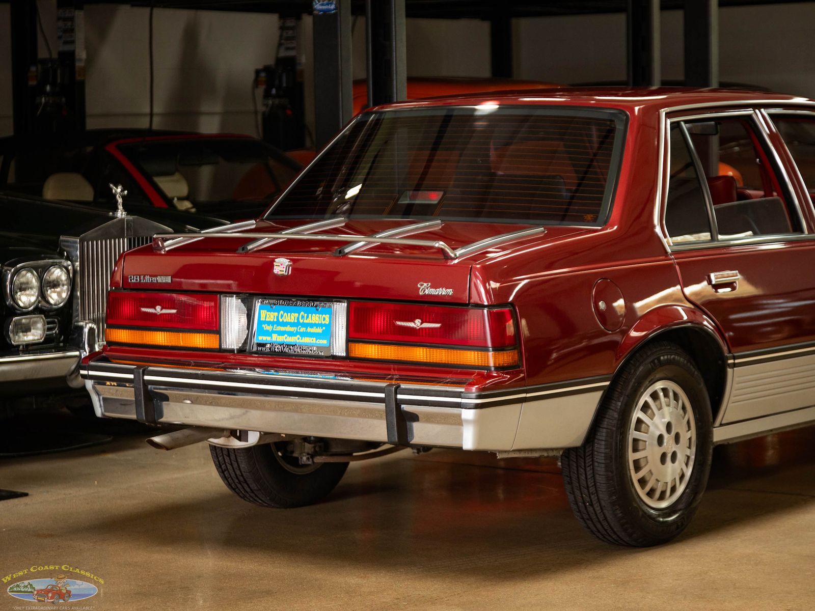 Cadillac-Cimarron-1988-Sedan-24