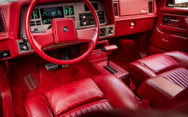 Cadillac-Cimarron-1988-Sedan-26