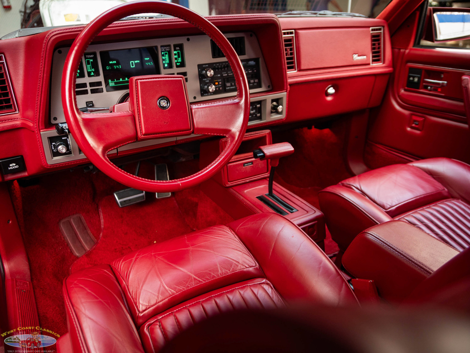 Cadillac-Cimarron-1988-Sedan-26