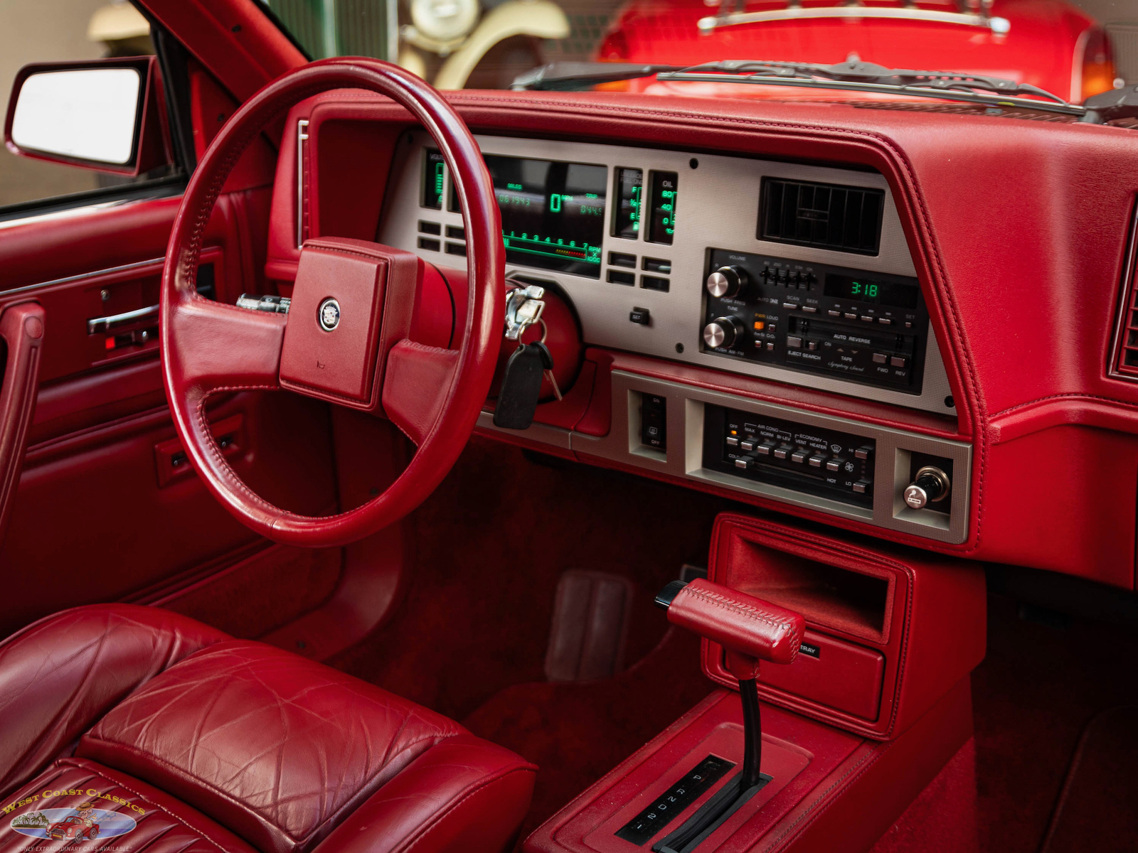 Cadillac-Cimarron-1988-Sedan-36