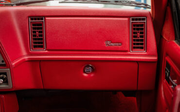 Cadillac-Cimarron-1988-Sedan-38