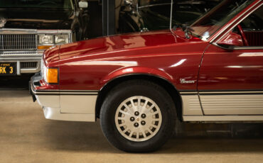 Cadillac-Cimarron-1988-Sedan-4