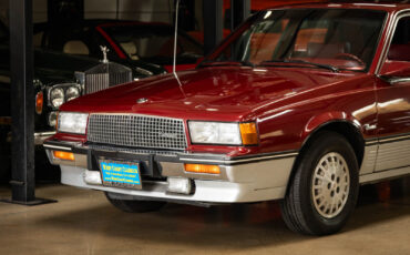 Cadillac-Cimarron-1988-Sedan-7