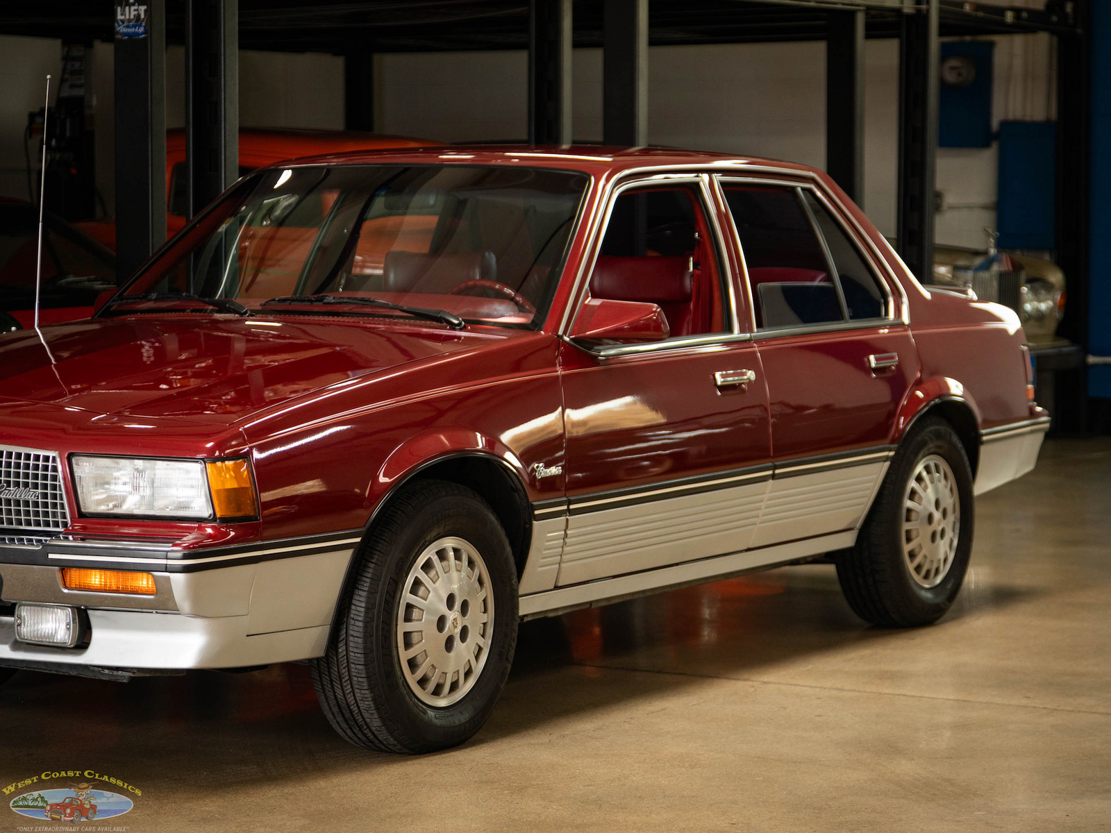 Cadillac-Cimarron-1988-Sedan-8