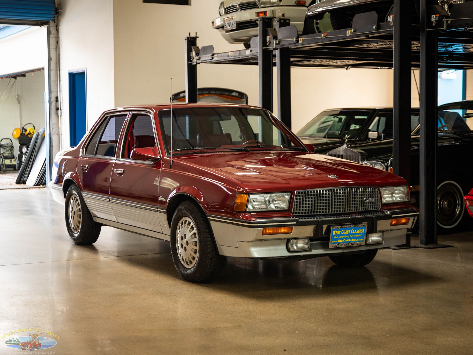 Cadillac-Cimarron-1988-Sedan-9