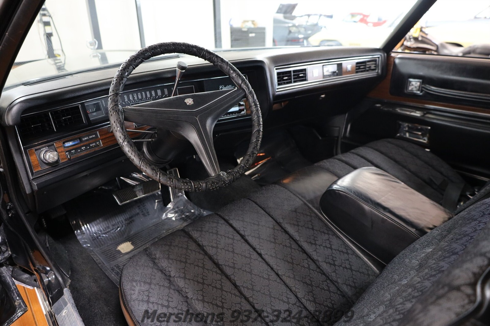 Cadillac-Coupe-DeVille-1973-Coupe-1