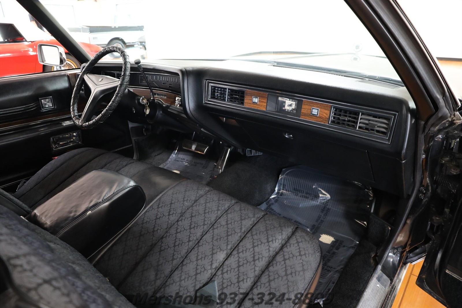 Cadillac-Coupe-DeVille-1973-Coupe-12