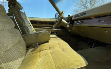 Cadillac-Coupe-DeVille-1975-Coupe-11