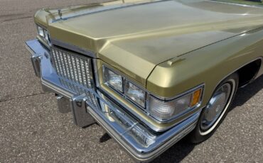 Cadillac-Coupe-DeVille-1975-Coupe-18
