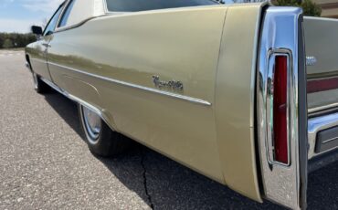 Cadillac-Coupe-DeVille-1975-Coupe-29