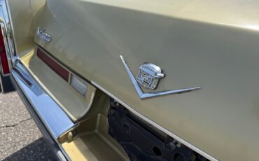 Cadillac-Coupe-DeVille-1975-Coupe-36