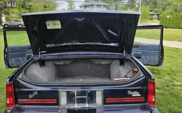 Cadillac-Coupe-Deville-1988-Coupe-26