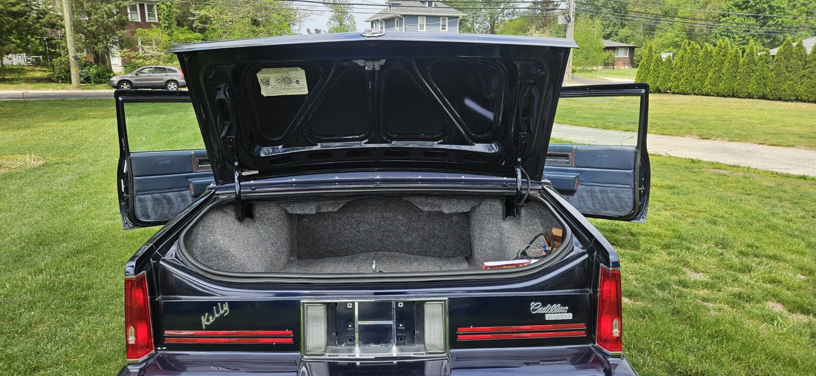 Cadillac-Coupe-Deville-1988-Coupe-26