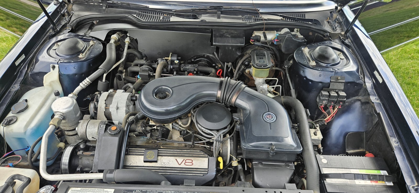 Cadillac-Coupe-Deville-1988-Coupe-28