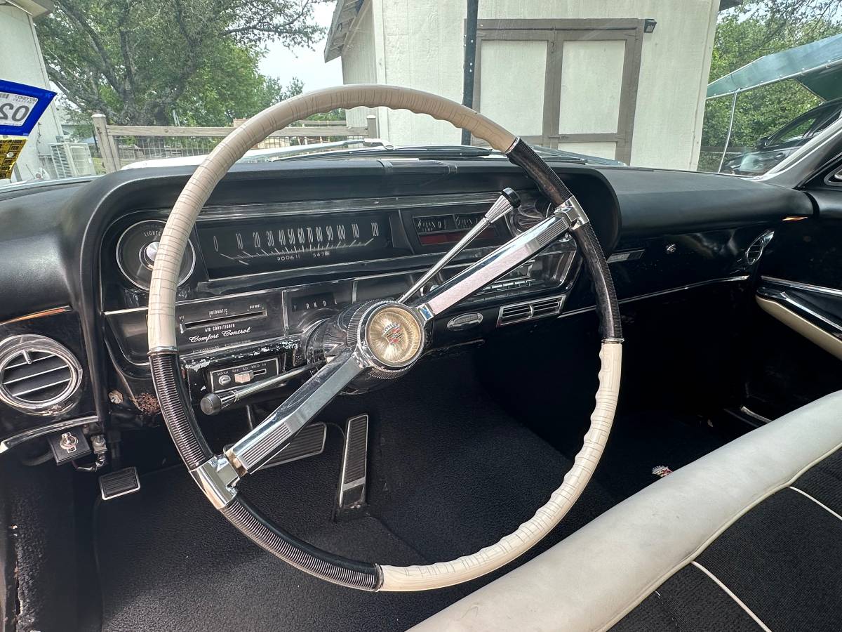 Cadillac-Coupe-deville-1964-white-10