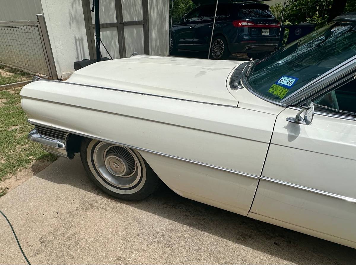 Cadillac-Coupe-deville-1964-white-6