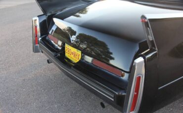 Cadillac-Coupe-deville-1974-1