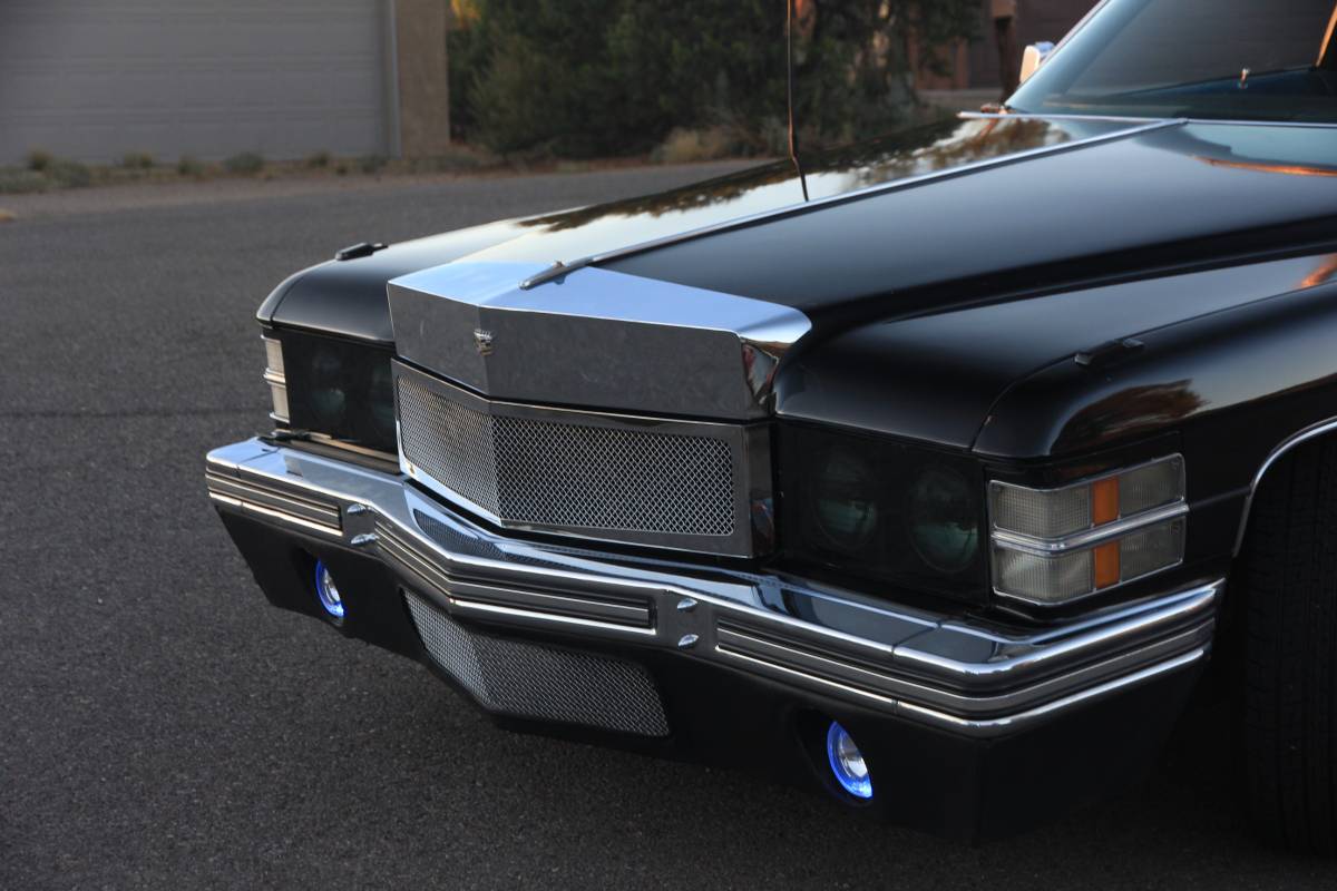 Cadillac-Coupe-deville-1974-12