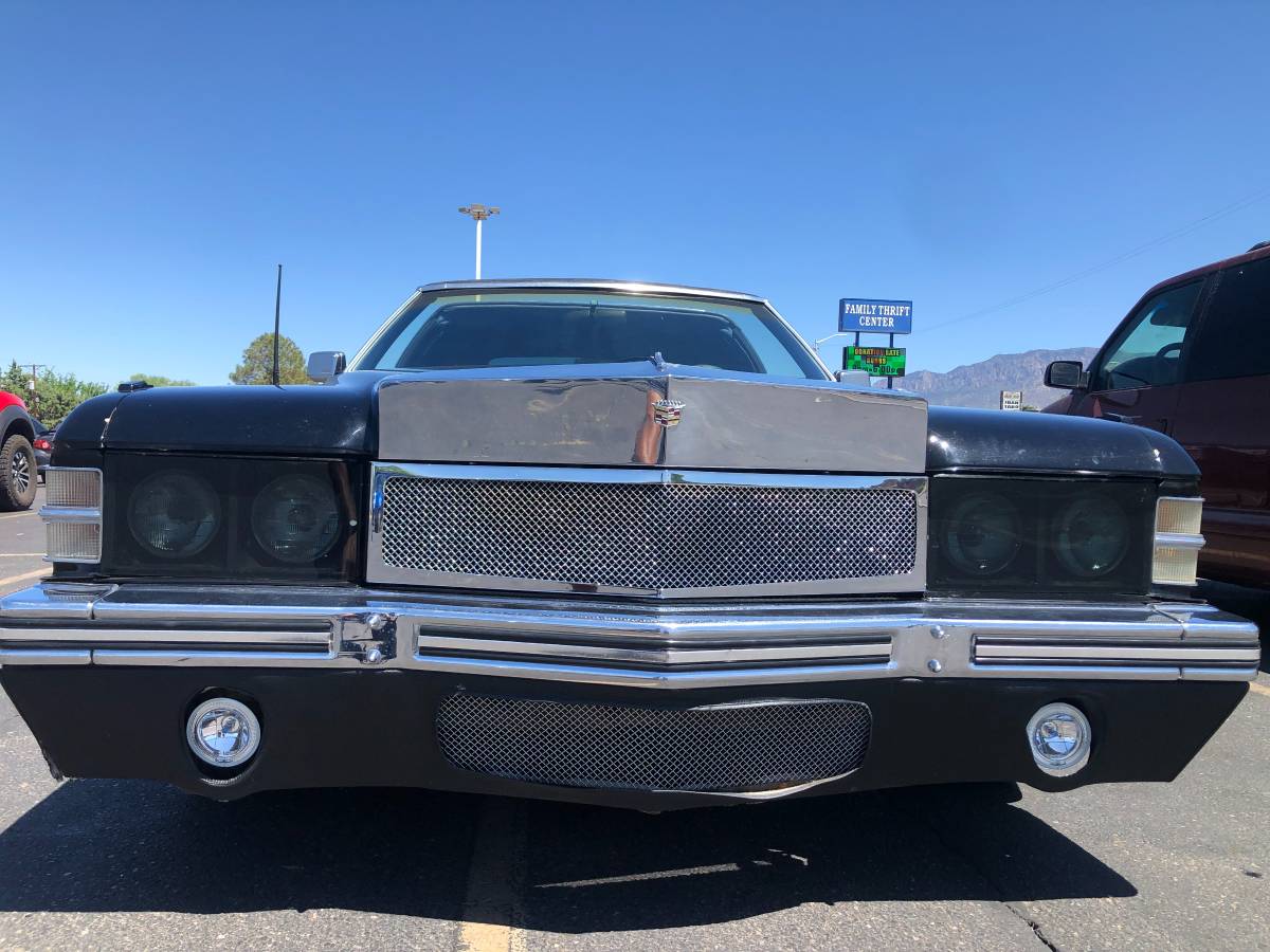 Cadillac-Coupe-deville-1974-13