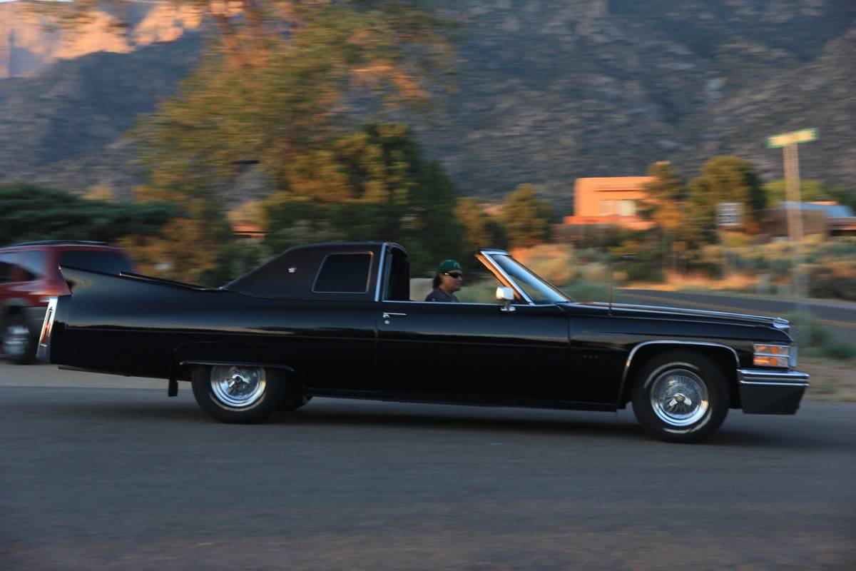 Cadillac-Coupe-deville-1974-2