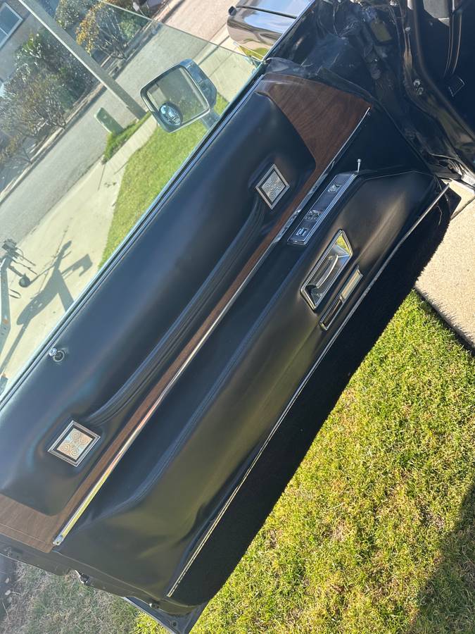 Cadillac-Coupe-deville-1974-black-7