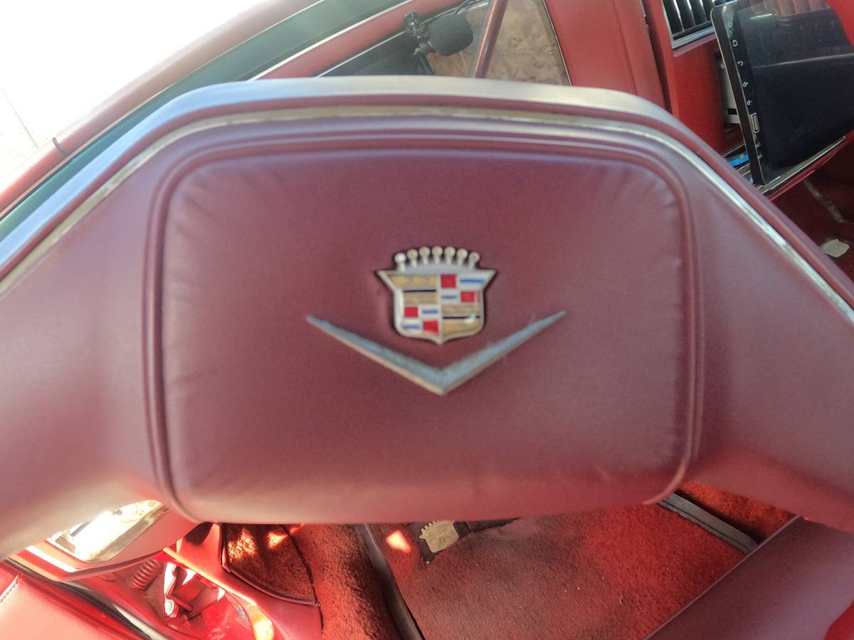 Cadillac-Coupe-deville-1979-custom-13