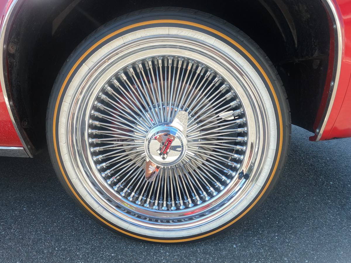Cadillac-Coupe-deville-1979-custom-2