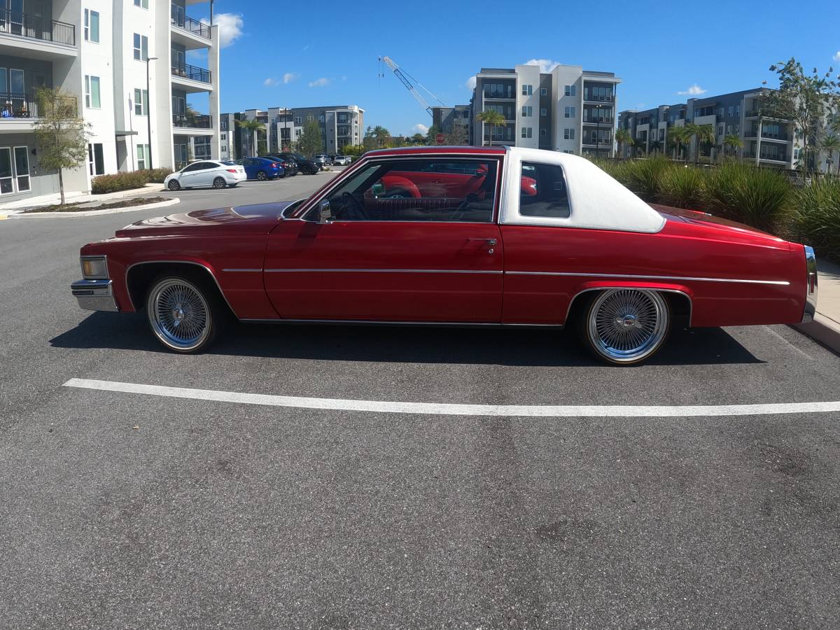 Cadillac-Coupe-deville-1979-custom-20