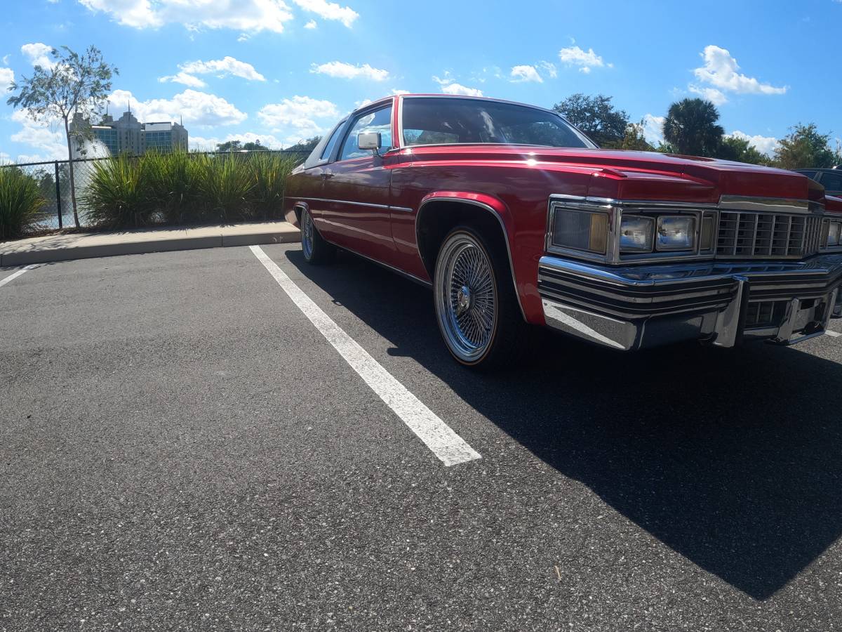 Cadillac-Coupe-deville-1979-custom-4