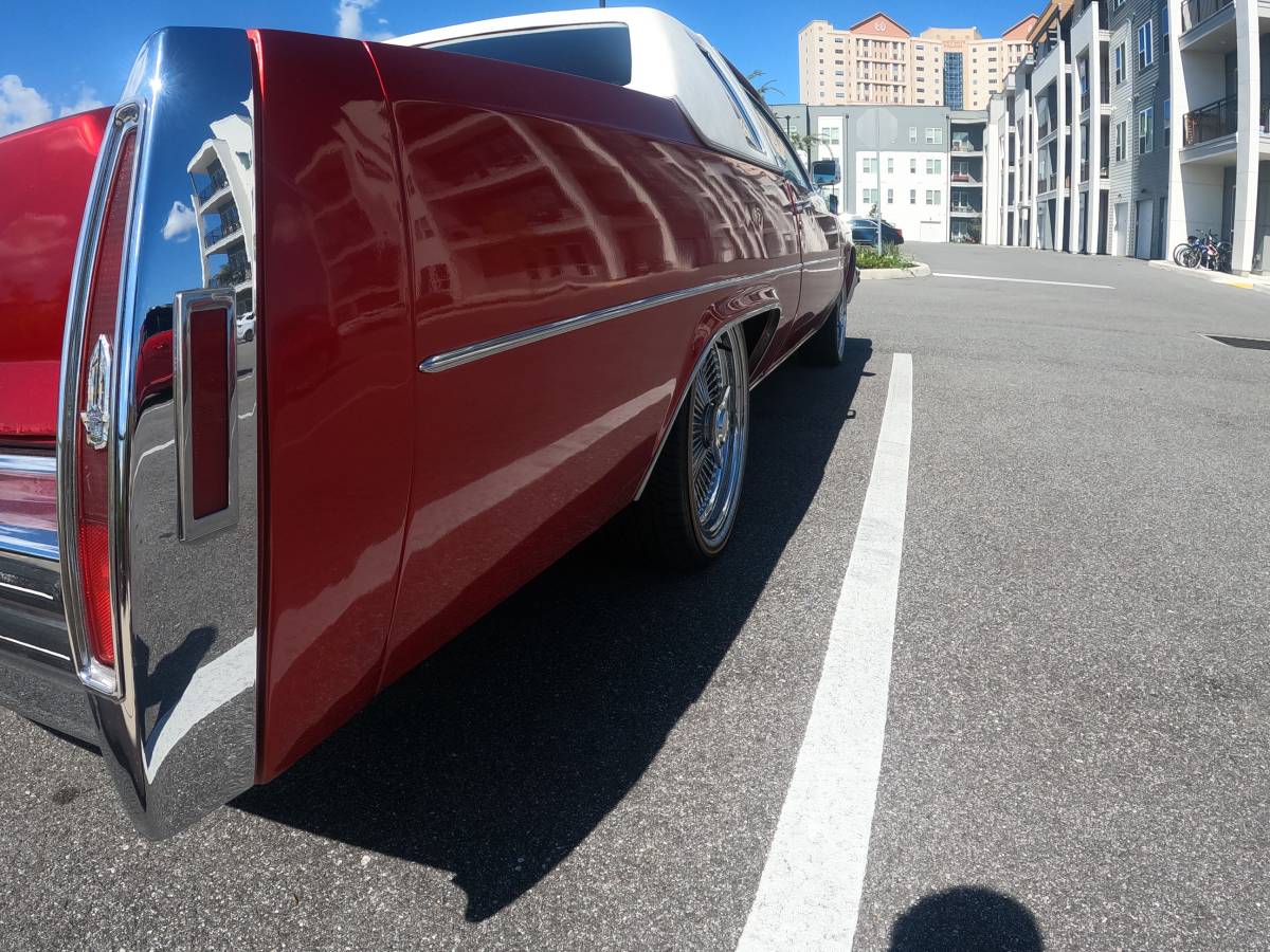 Cadillac-Coupe-deville-1979-custom-5