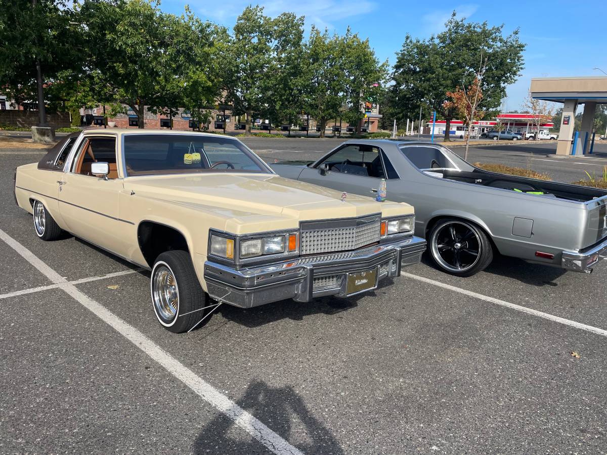 Cadillac-Coupe-deville-1979