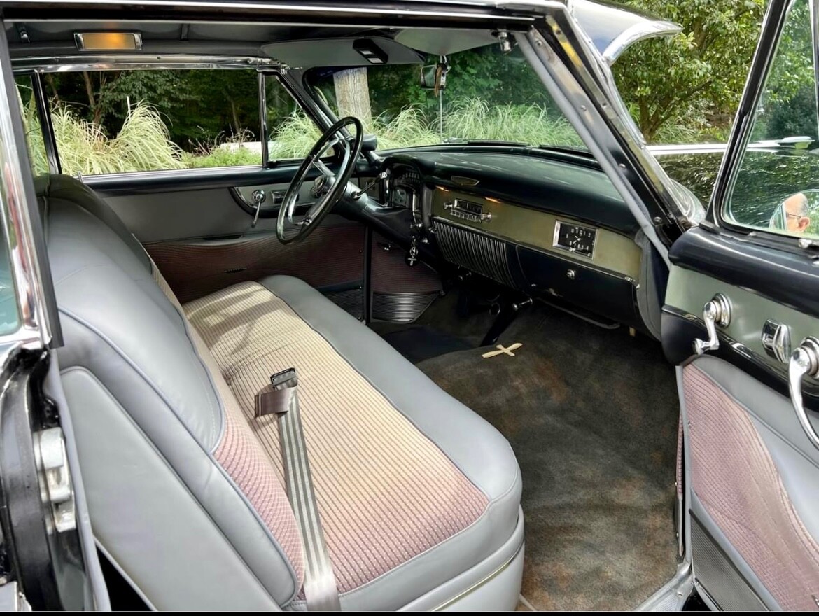 Cadillac-DeVille-1952-Coupe-6