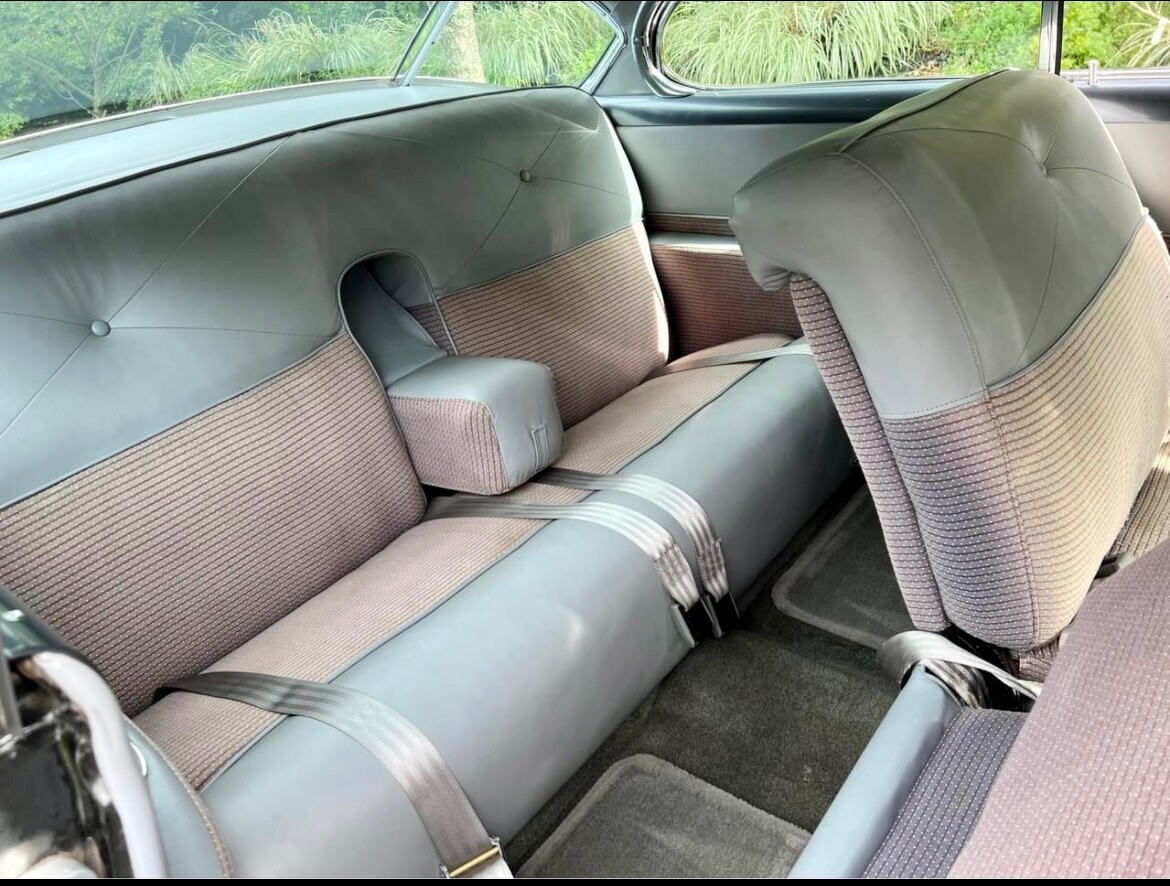 Cadillac-DeVille-1952-Coupe-7