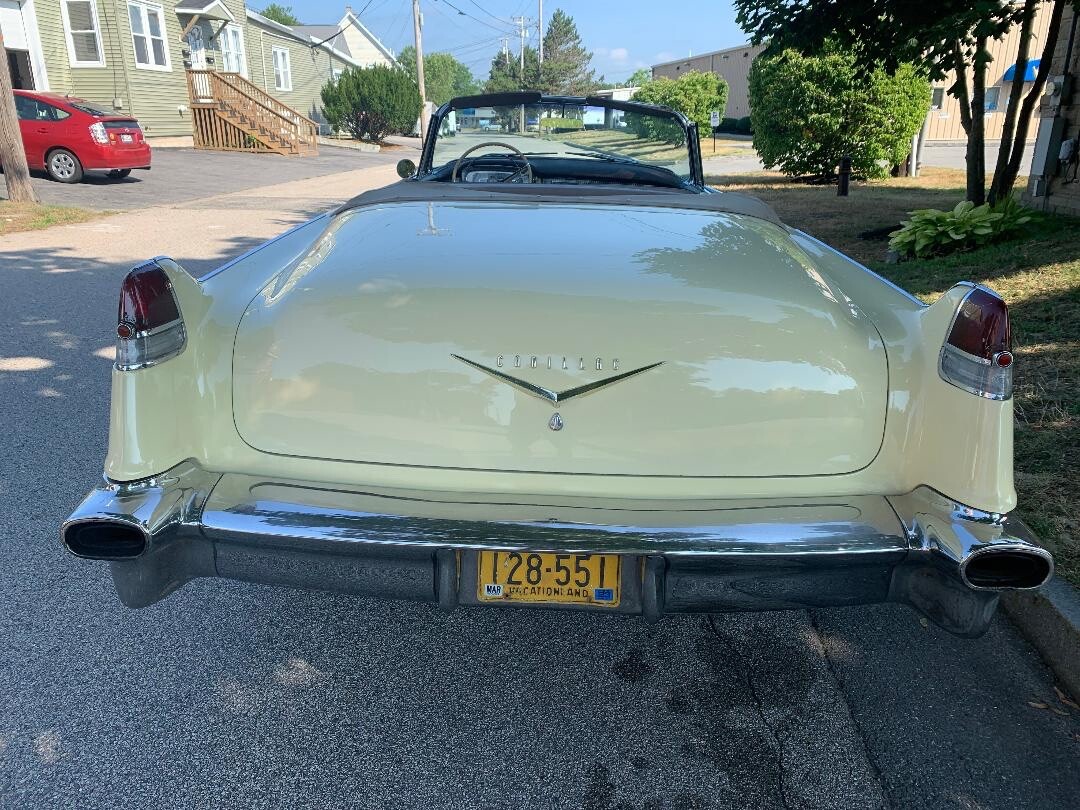 Cadillac-DeVille-1956-Convertible-9