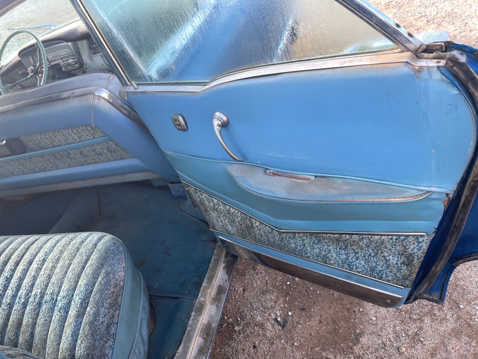 Cadillac-DeVille-1956-Sedan-8