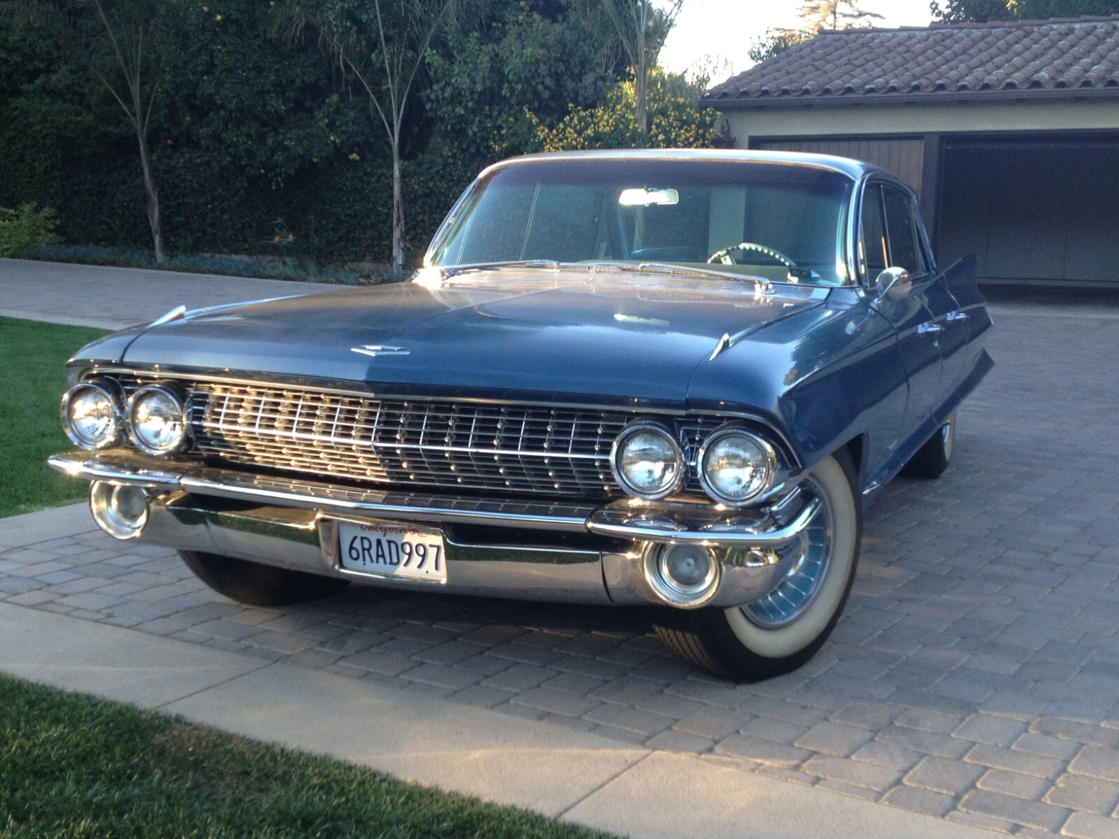 Cadillac DeVille 1961 Sedan