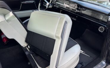 Cadillac-DeVille-1962-coupe-23