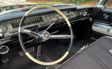 Cadillac-DeVille-1962-coupe-25