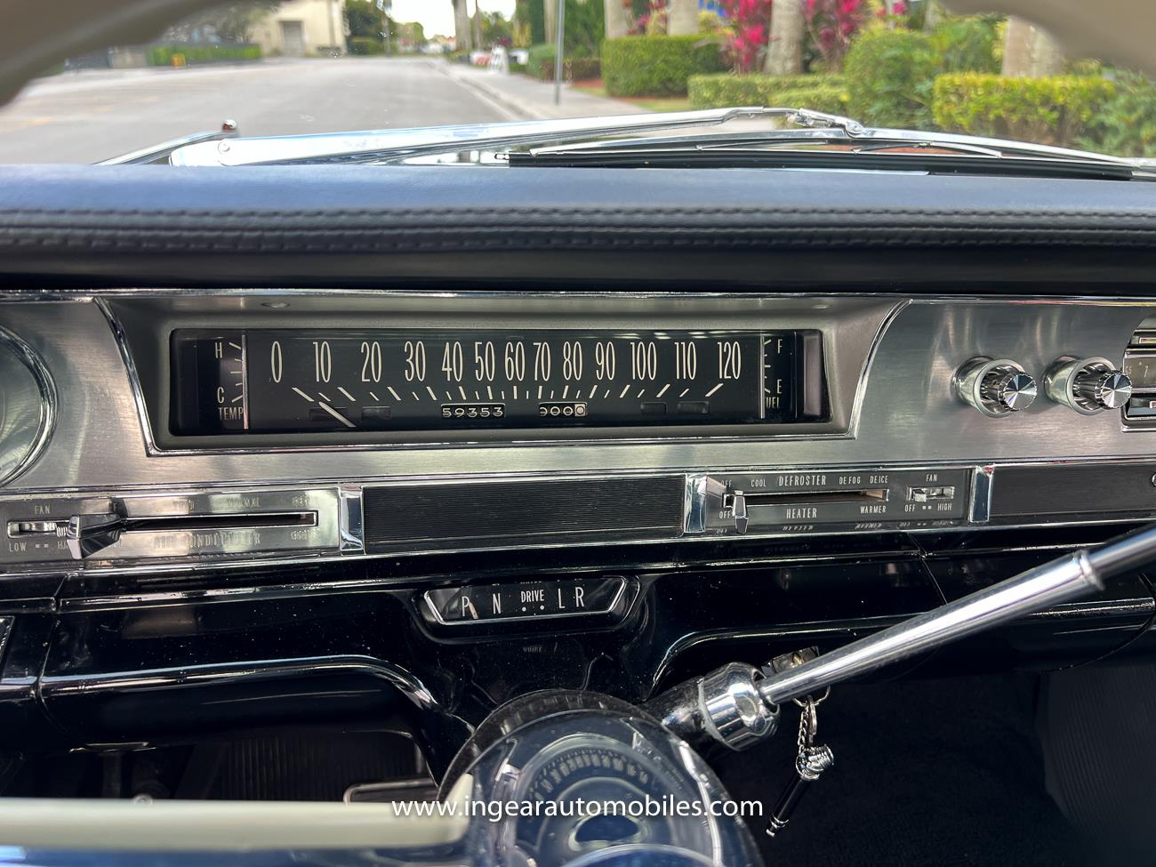Cadillac-DeVille-1962-coupe-26