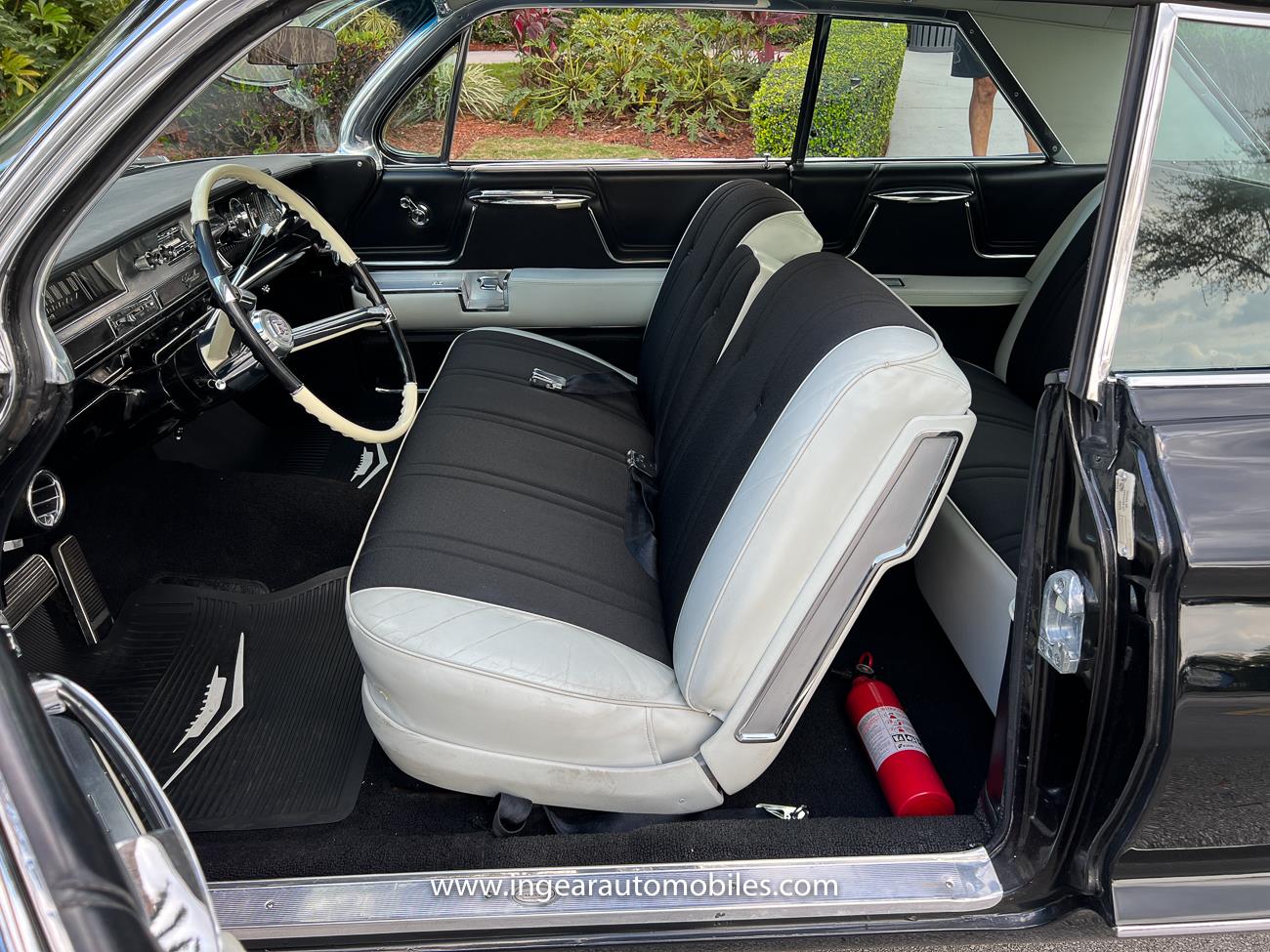 Cadillac-DeVille-1962-coupe-31