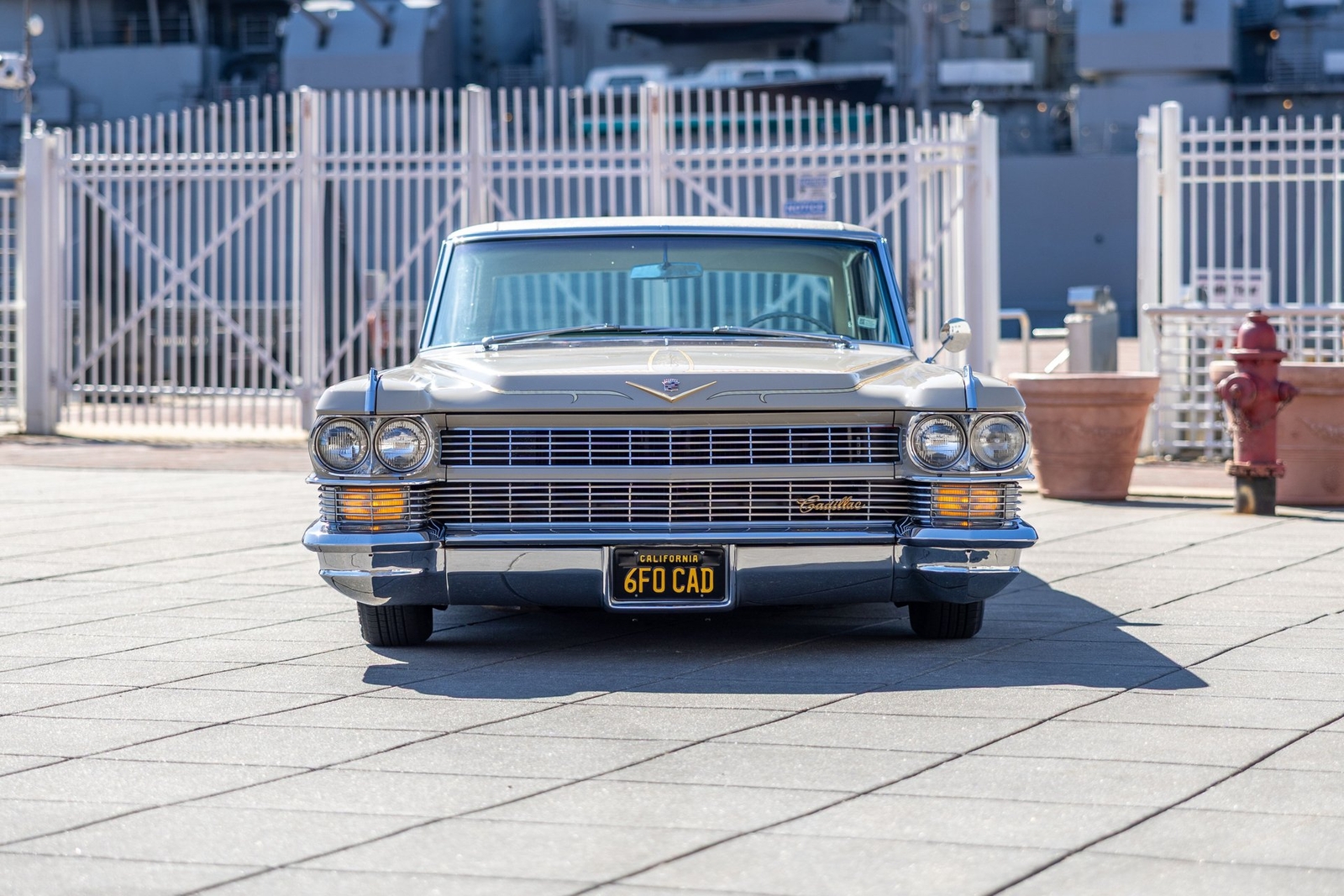 Cadillac-DeVille-1964-Coupe-12
