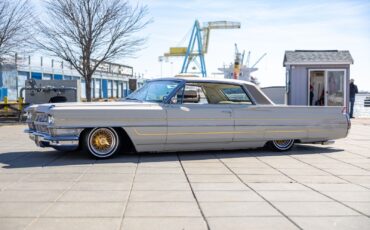 Cadillac-DeVille-1964-Coupe-14